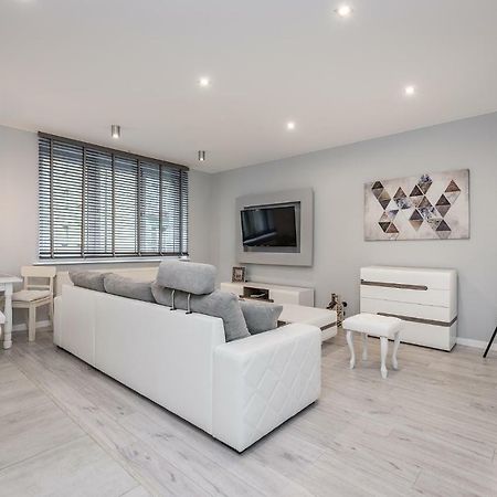 Apartament Silesian Vip Zabrze Esterno foto