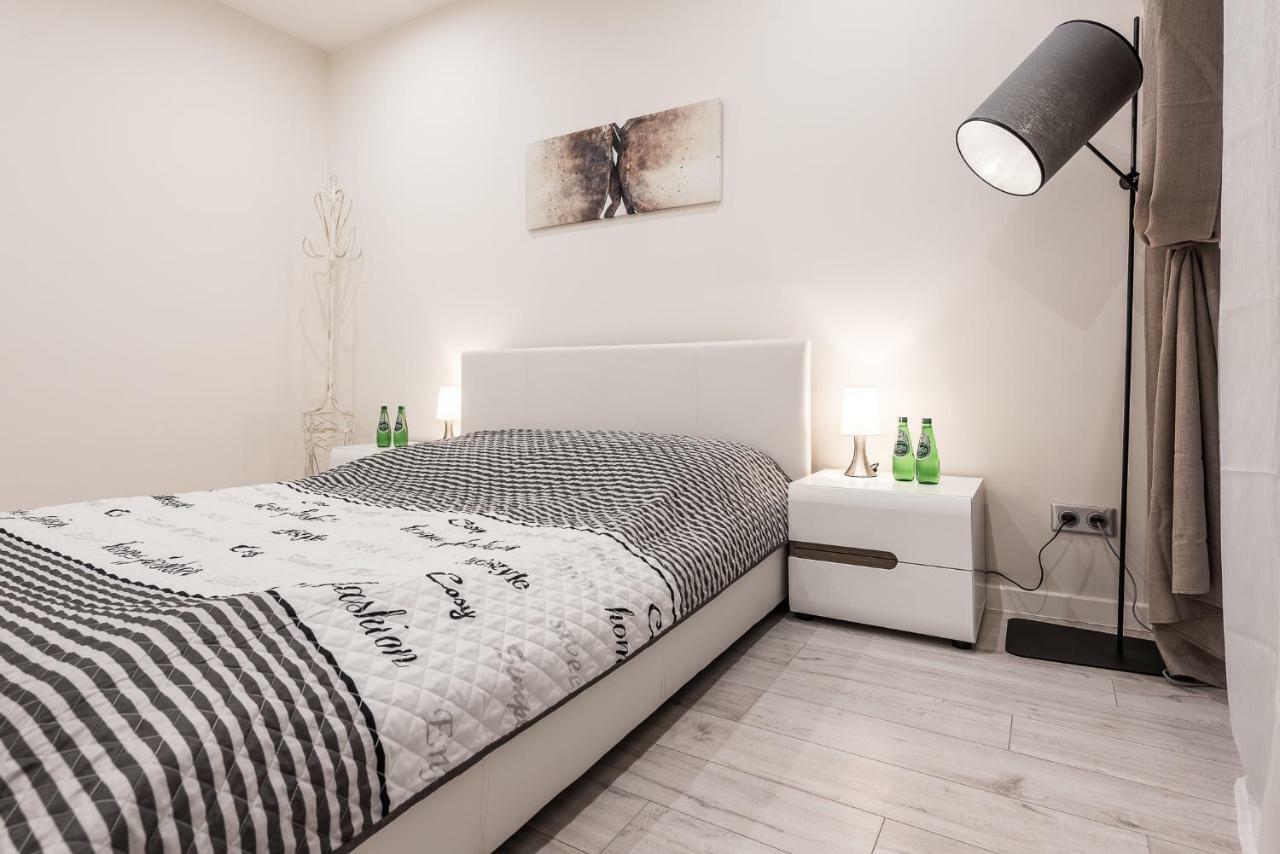 Apartament Silesian Vip Zabrze Esterno foto